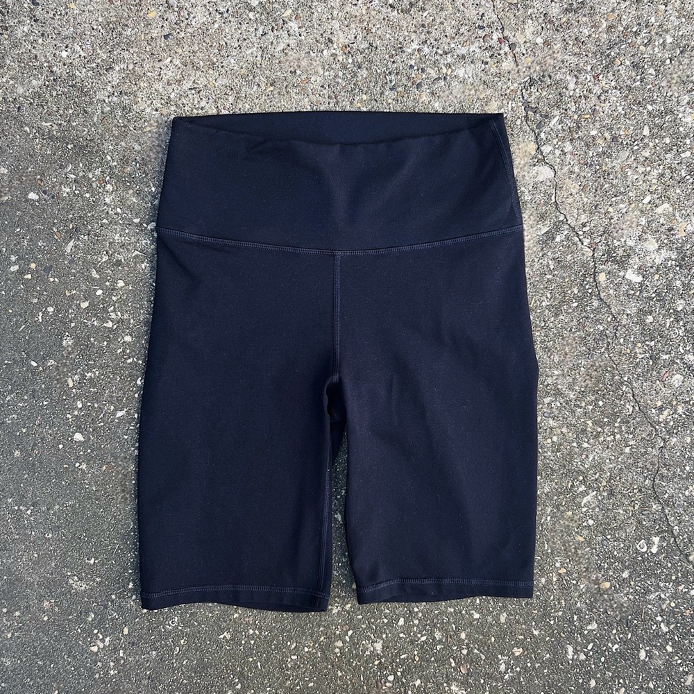 Fabletics Define Powerhold High Waisted Bike Shorts Black 7.5 Inch Size Small - Picture 3 of 8